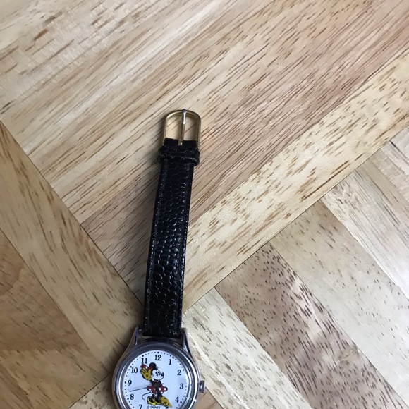 A Vintage Minnie with a Black Lizard Grain Band - Picture 9 of 9